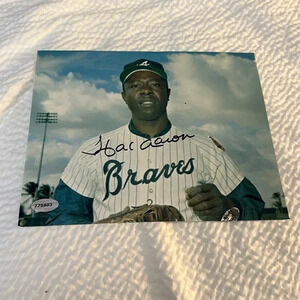 Hank Aaron autographed 8x10 photo